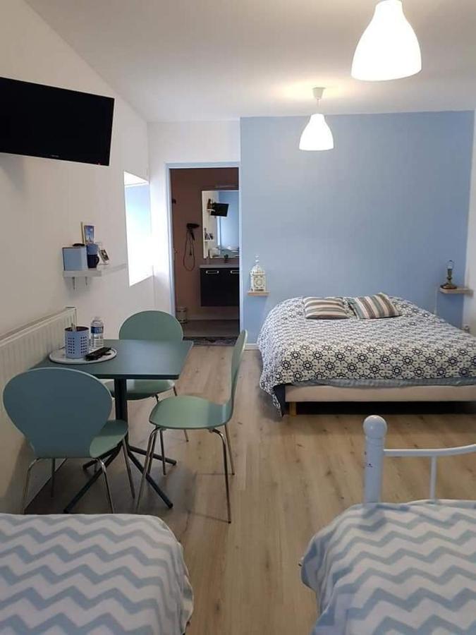 Les Essarts  Chez Val Et Fred 85 B&B 외부 사진